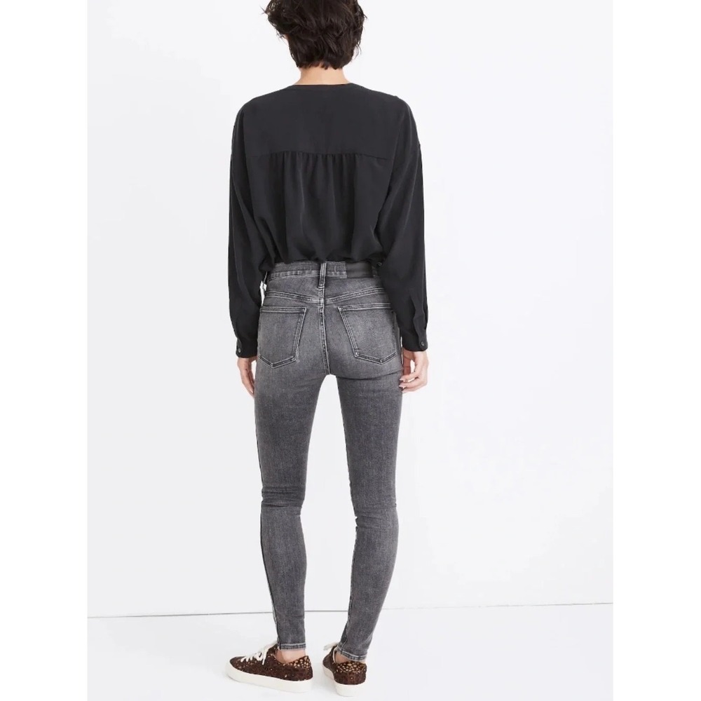 Madewell High Rise Skinny Jeans in Faded Black | Size 26 Petite - Picture 3 of 14